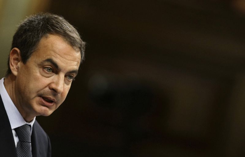 El Gobierno quita la deducción por vivienda a partir de 24.000 euros de renta; dará 2.000 para comprar coches