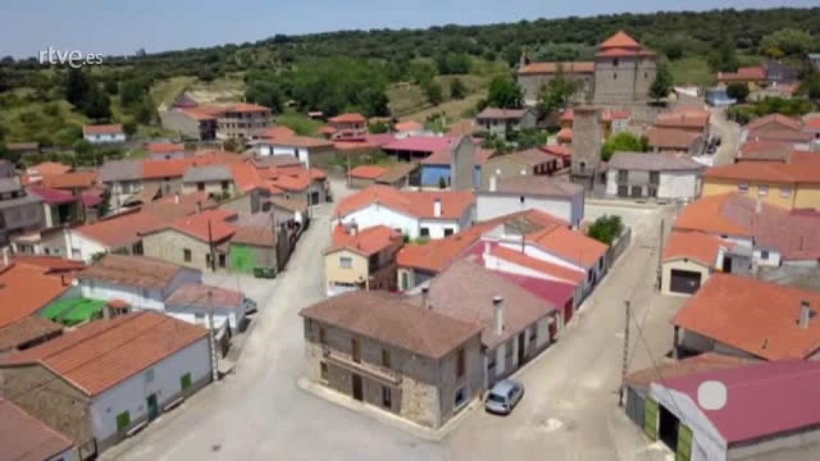 Crónicas - Días de uranio - Crónicas | Ver