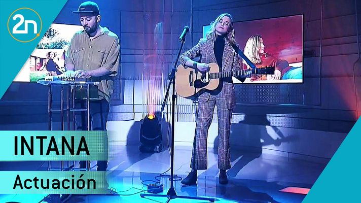 La 2 Noticias - Intana canta 'Strings'