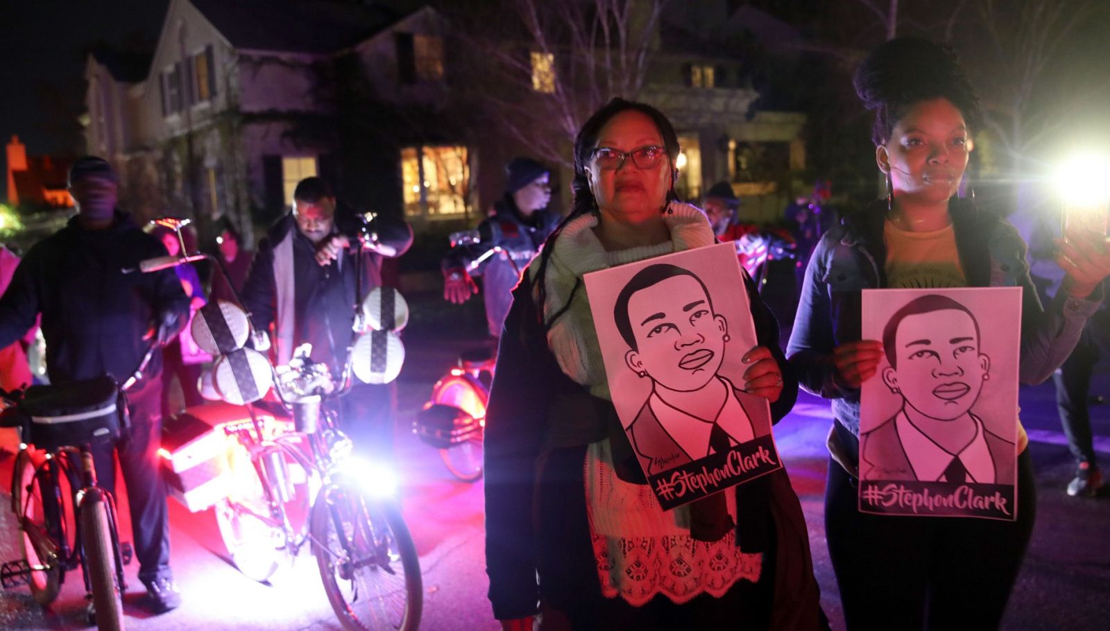 Oleada de protestas en California por la absolución de los policías que mataron a un joven negro