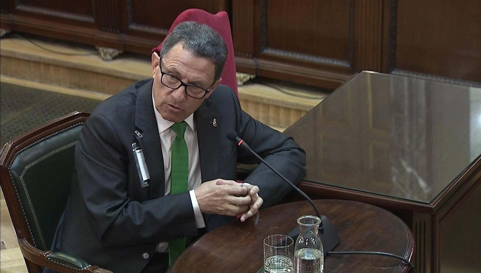 Los jefes de Polic�a y Guardia Civil en Catalu�a el 1-O dicen que hubo resistencia violenta en los colegios