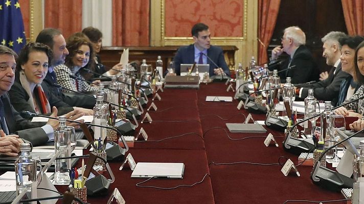 Telediario 1 - El Consejo de Ministros de este viernes aprobará el subsidio para mayores de 52 años