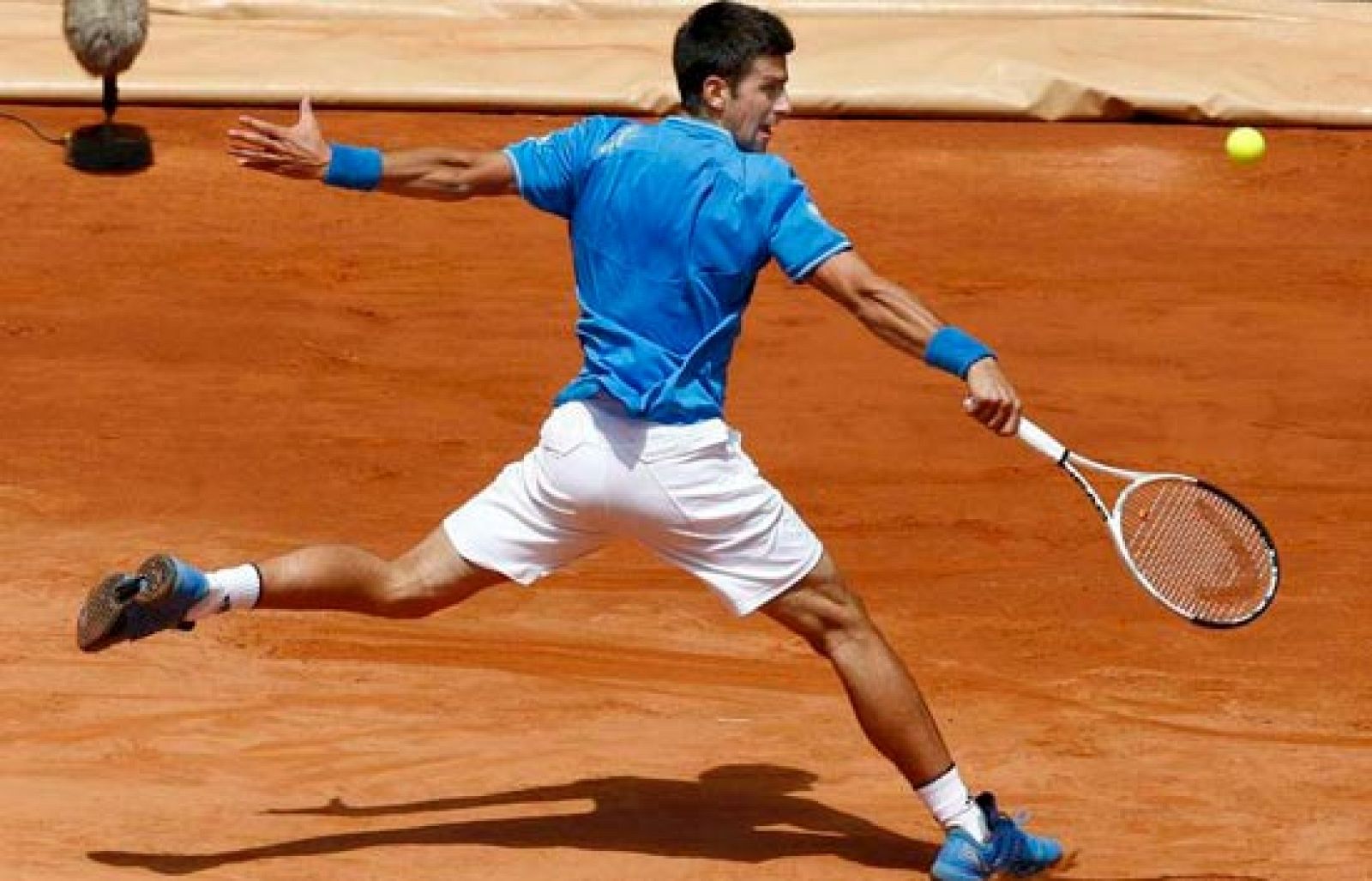 Djokovic vence a Óscar Hérnandez