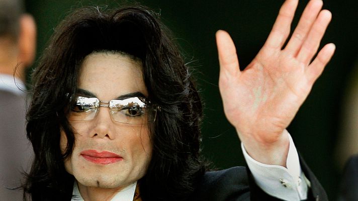 Telediario 1 - Dos hombres acusan a Michael Jackson de abusar de ellos cuando eran niños