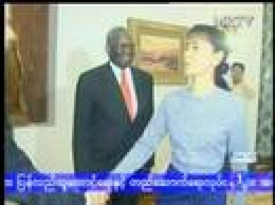  - Llevan a una prisión a Suu Kyi
