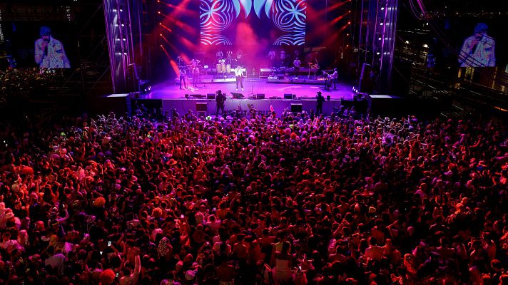 Telediario 1 - El carnaval y el concierto de Juan Luis Guerra colapsan Santa Cruz de Tenerife