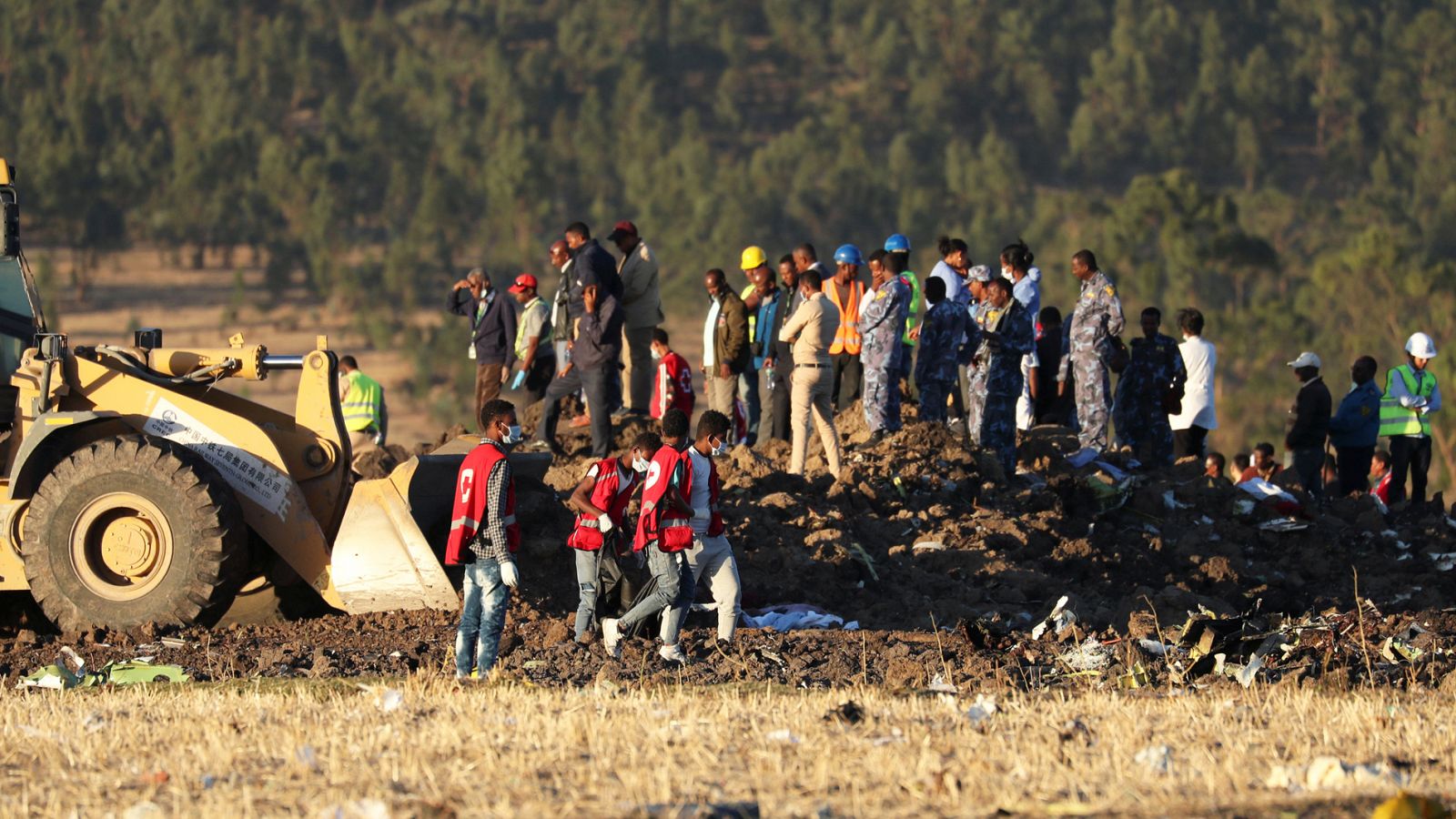 Telediario 1: Mueren dos españoles en un accidente aéreo en Etiopía | RTVE Play