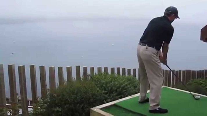 Telediario 1 - Pelotas de golf biodegradables gracias a una empresa española