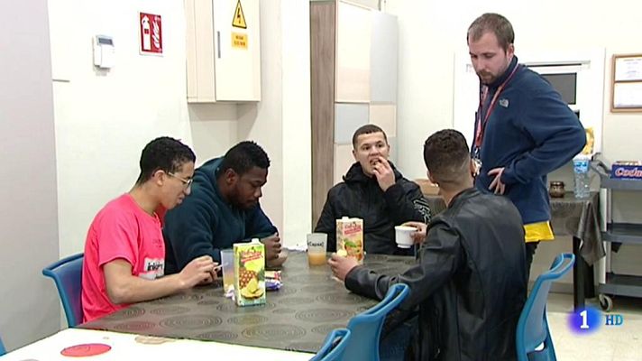 Telediario 1 - Los MENA, menores extranjeros no acompañados