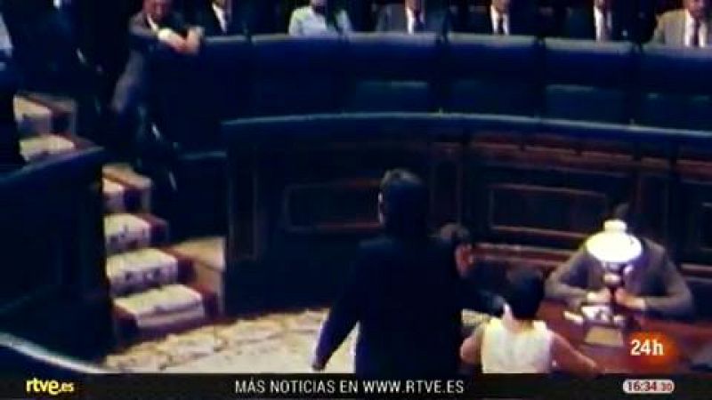 Parlamento - El reportaje - "Fuimos nosotras": las primeras diputadas, por Magis Iglesias - 09/03/2019