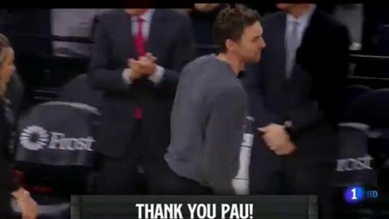 Pau Gasol se llevó una derrota y un homenaje de su regreso a San Antonio. El jugador español disfrutó de un vídeo homenaje elaborado por su antiguo club.