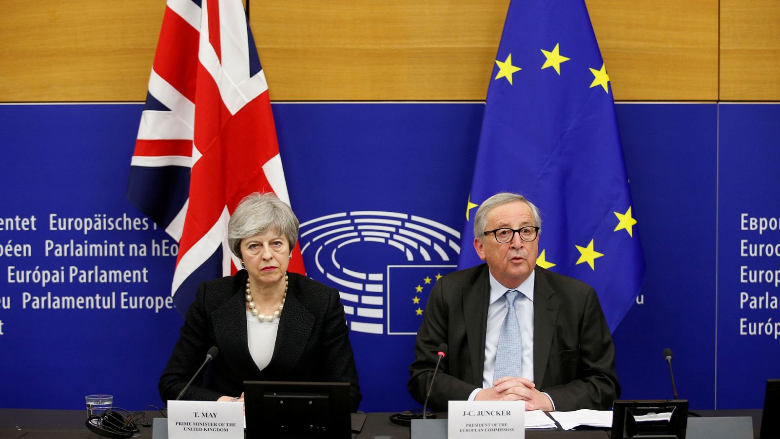 'Brexit': May y Juncker anuncian "cambios legales" en el acuerdo del 'Brexit' horas antes de la votación en el Parlamento - RTVE.es