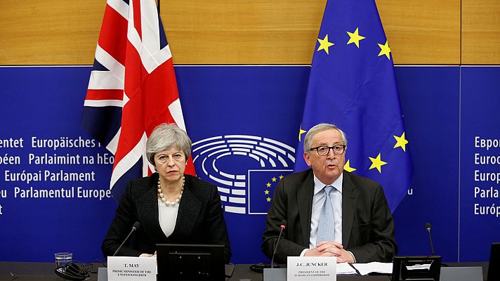 Telediario 1 - May y Juncker anuncian "cambios legales" en el acuerdo del 'Brexit' horas antes de la votación en el Parlamento