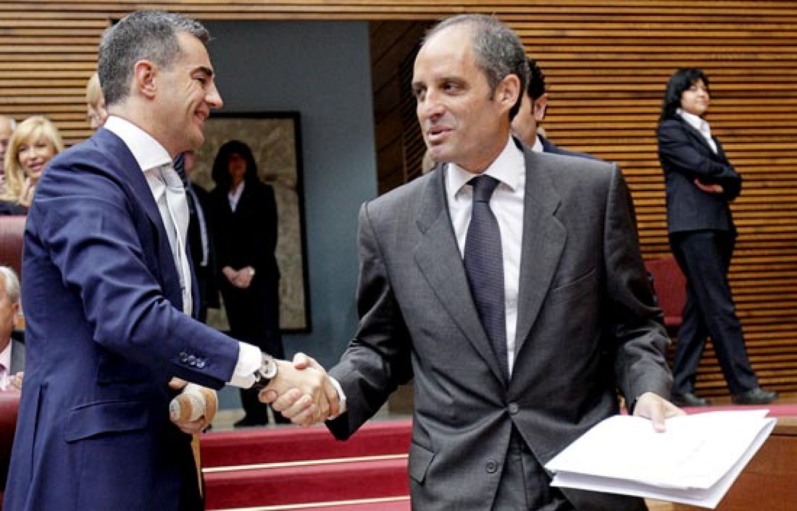 El Tribunal Superior de Justicia de la Comunidad Valenciana imputa a Francisco Camps | Ver