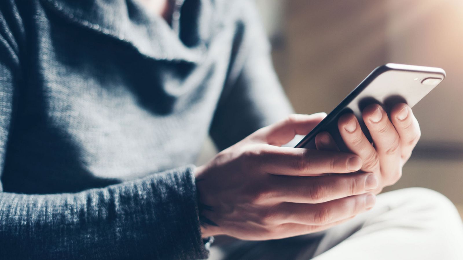 Documentos TV - Móviles, armas de adicción masiva - ver ahora