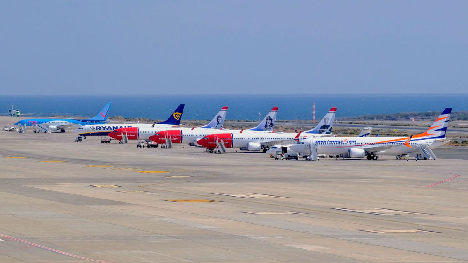 La decisión de dejar en tierra a los 737 Max que han tomado más de 40 países apenas se ha notado en España, porque representan solo el 0,2% del total. Donde más repercusión ha tenido ha sido en Canarias, allí están siete de los nueve aviones parados