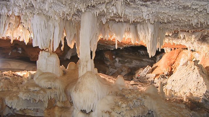 La cueva de Castañar de Cáceres, un lugar de gran valor científico para los geólogos