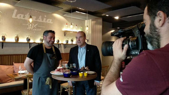 Aquí la Tierra - Resines y los dumplings de conejo al vapor