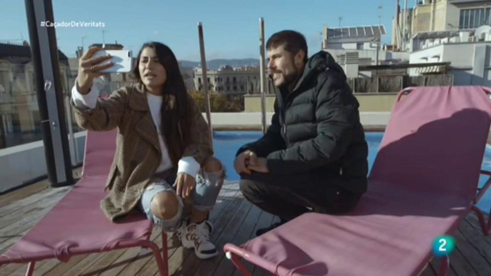 Vídeo del segon capítol de El caçador de veritats que tracta sobre el telèfon mòbil