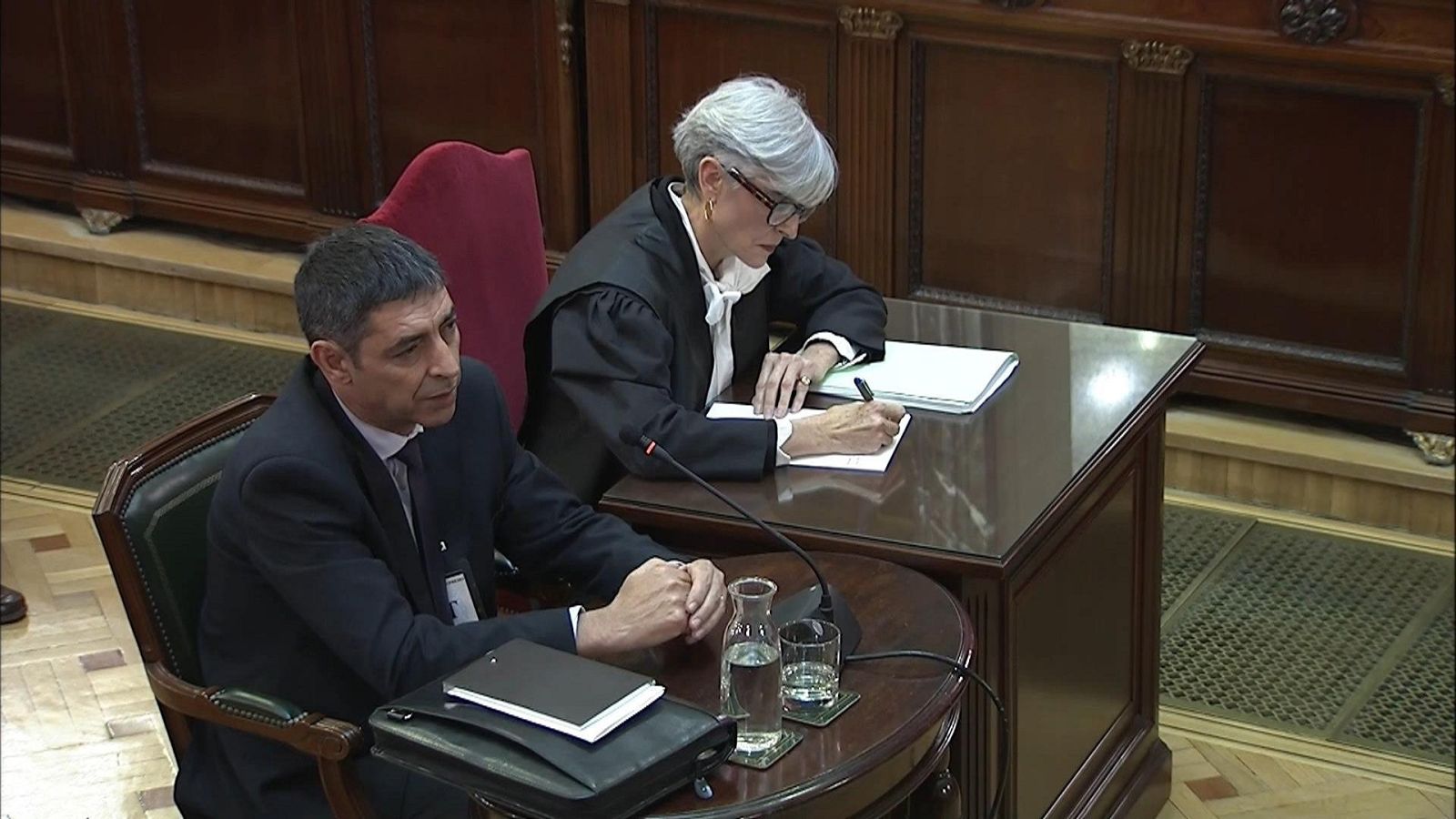 Trapero asegura que el exconseller Jané y él estaban "incómodos" con la "deriva política" del Govern