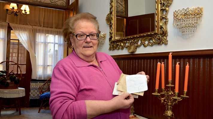 Telediario 1 - Vecinos de un pueblo de Palencia reciben sobres anónimos con billetes de 50 euros