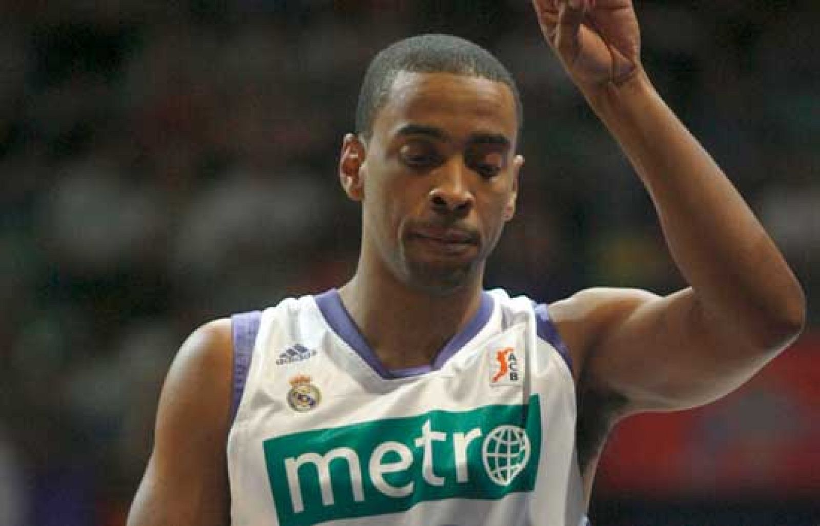 El norteamericano Louis Bullock ha sido uno de los más destacados en la victoria del Madrid sobre el Joventut (16/05/2009).  