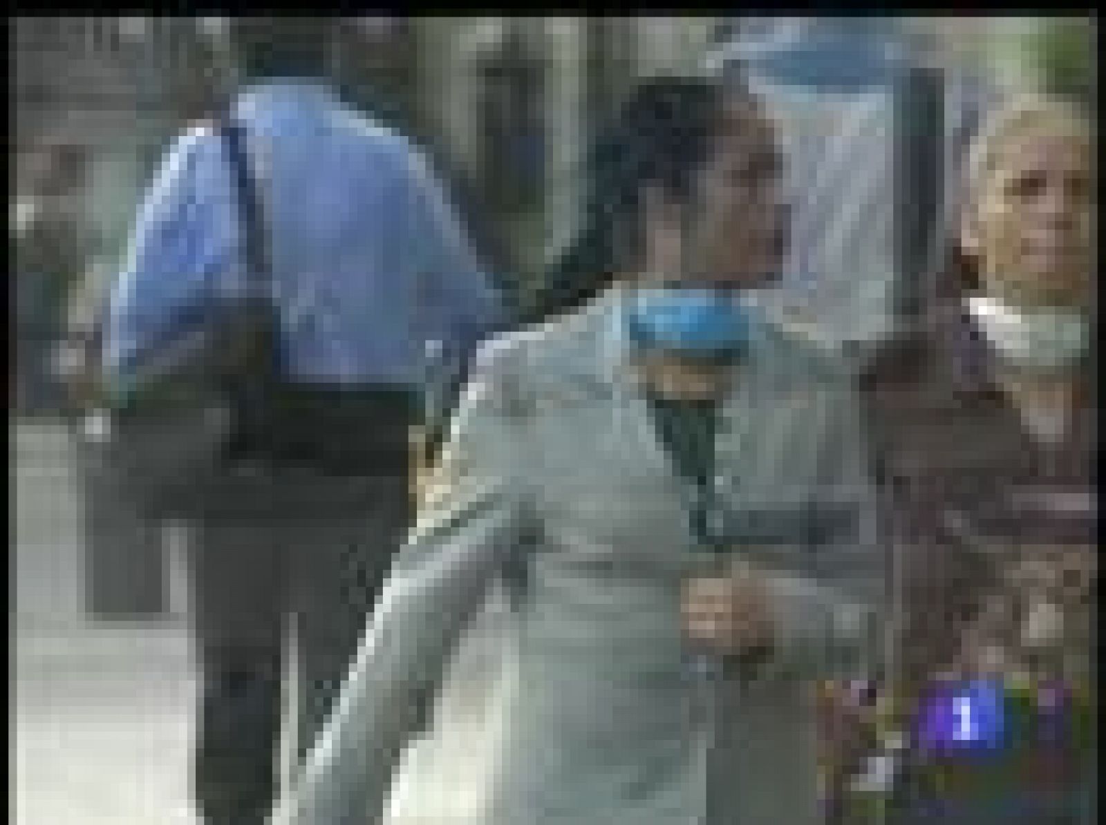 Telediario fin de semana en cuatro minutos - 16/05/09 | Ver