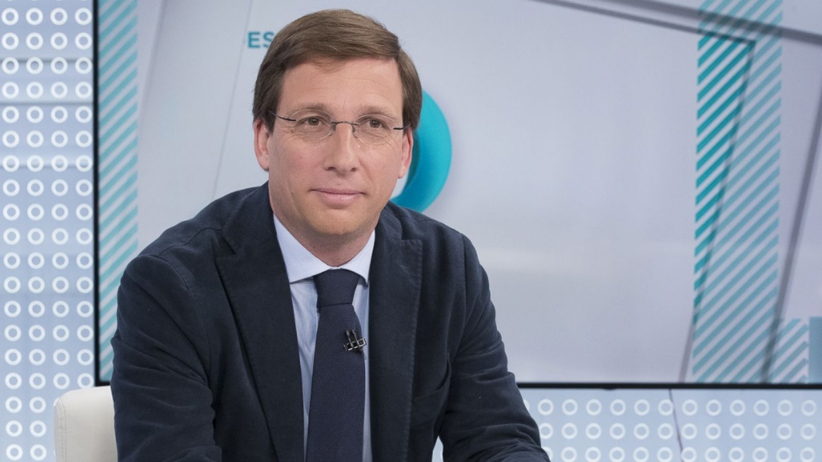 Los desayunos de TVE - Ramón Lobo y José Luís Martínez Almeida - ver ahora