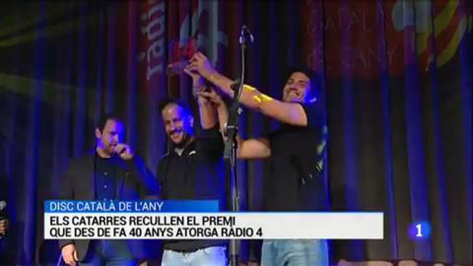 Vídeo de L'Informatiu sobre els Catarres que han rebut el Disc català de l'any de Ràdio 4