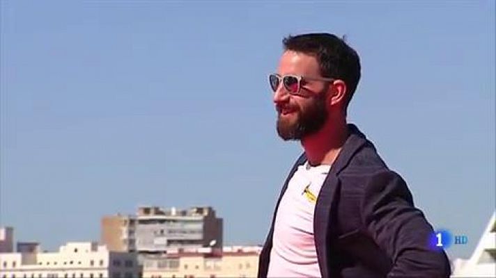 Telediario 1 - 'Taxi a Gibraltar', el viaje delirante de tres perdedores al límite inaugura el Festival de Málaga
