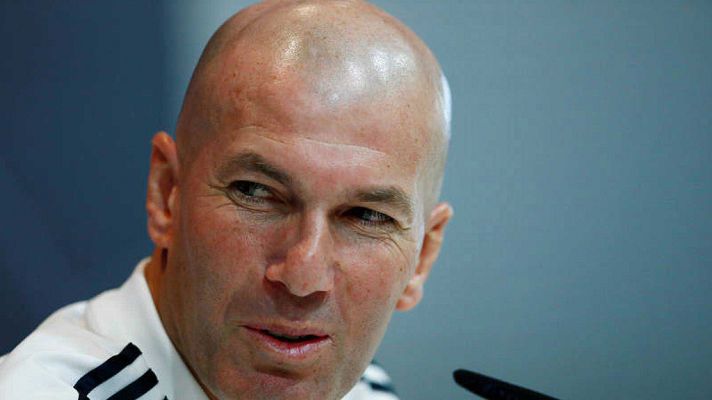 Telediario 1 - A Zidane no le sorprende "la exhibición de CR7"