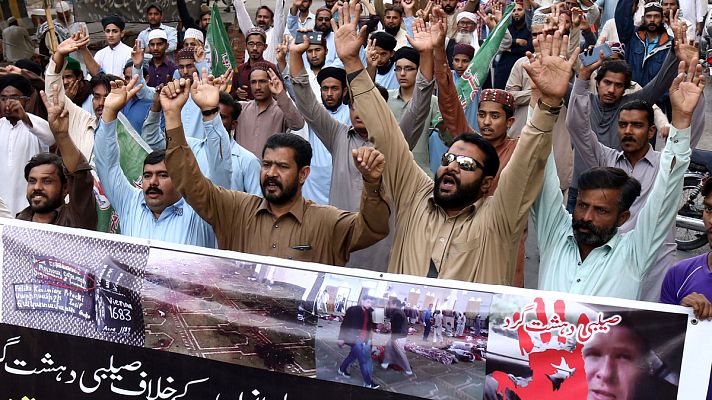 Telediario 1 - Dolor y consternación dentro y fuera de Nueva Zelanda