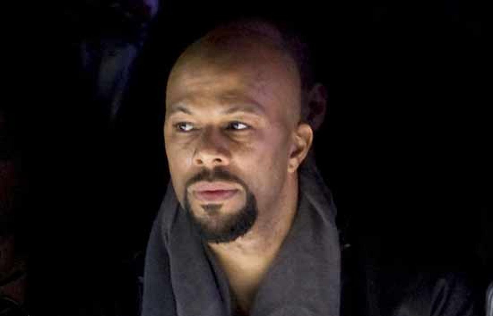 El Festival Cultura Urbana ha aterrizado un año más en Madrid con un cartel en el que destaca Common, un rapero del siglo XXI que se ha convertido en una de las voces más influyentes en Estados Unidos (17/05/09).