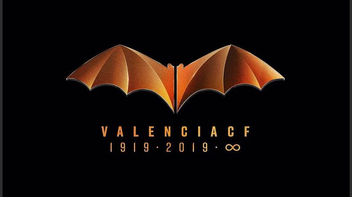 Telediario 1 - El escudo del centenario enfrenta al Valencia con DC Comics por Batman
