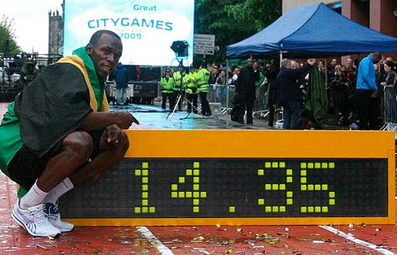 Usain Bolt ha marcado un nuevo récord, ha sido en la atípica distacia de los 150 metros.