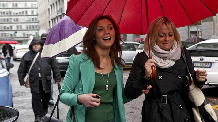 Telediario 1 - Inician la autopsia de la modelo Imane Fadil, implicada en las fiestas sexuales de Berlusoni, para esclarecer si murió envenenada