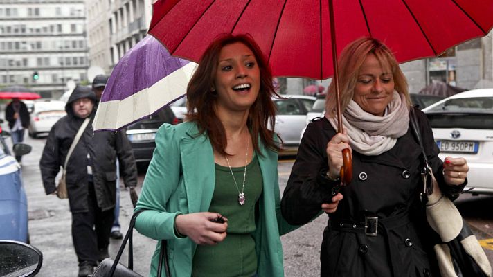 Telediario 1 - Inician la autopsia de la modelo Imane Fadil, implicada en las fiestas sexuales de Berlusoni, para esclarecer si murió envenenada