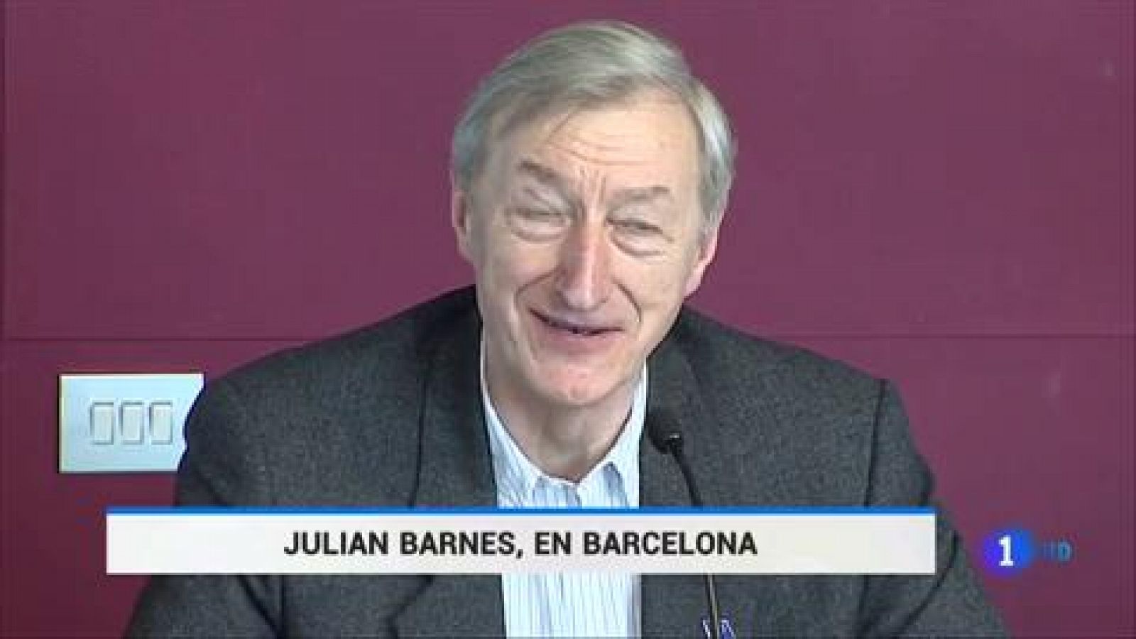 Telediario 1: Julian Barnes: "La memoria claramente se degrada a través del tiempo" | RTVE Play