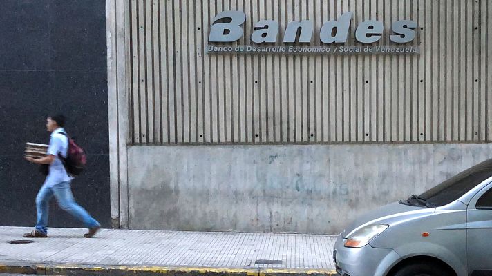 Informativo 24h - Venezuela rechaza el ataque de EE.UU. al "corazón de las finanzas" del pueblo