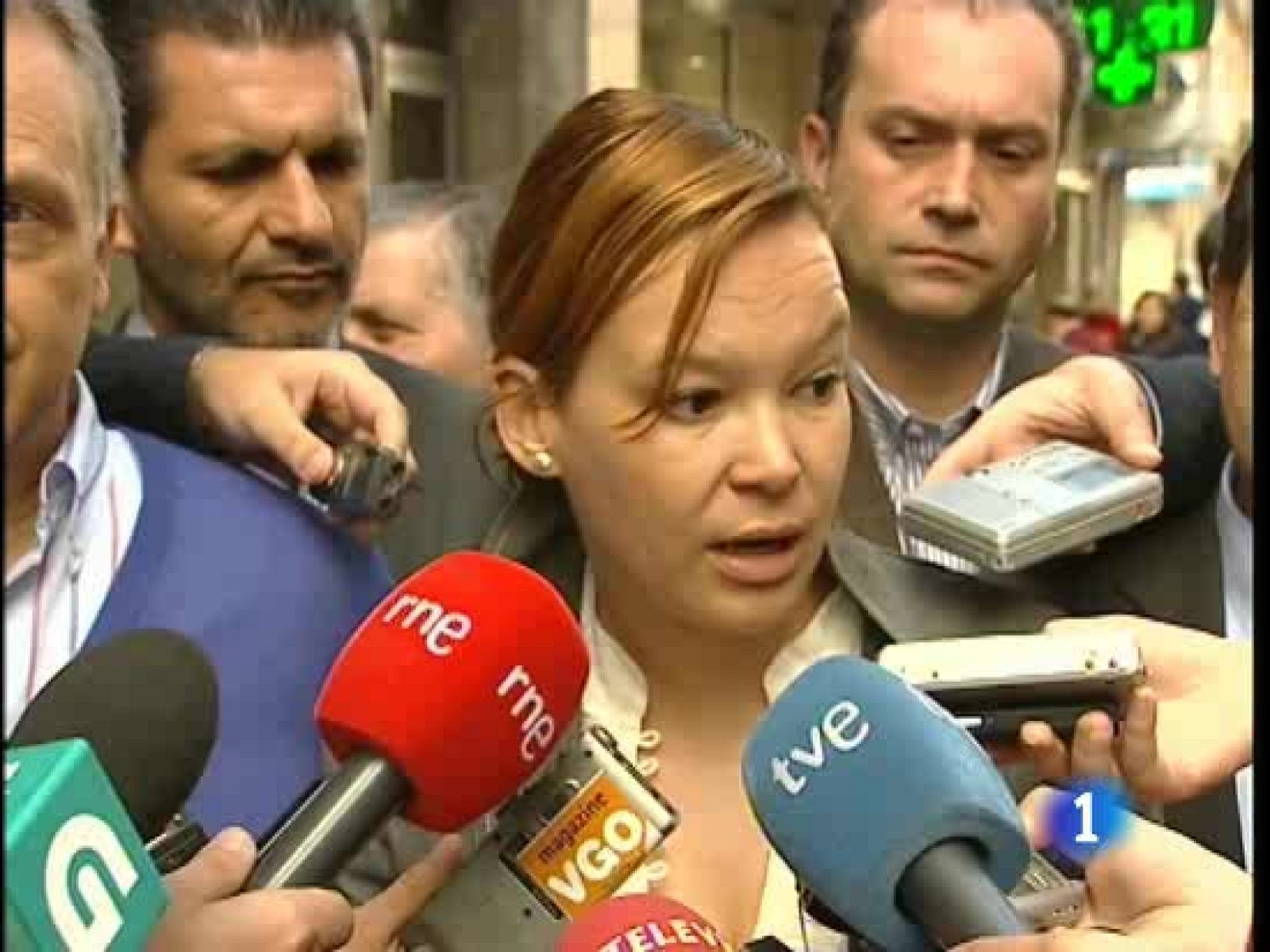 Leire Pajín ha acusado al presidente Camps de mentir y no dar la cara | Ver