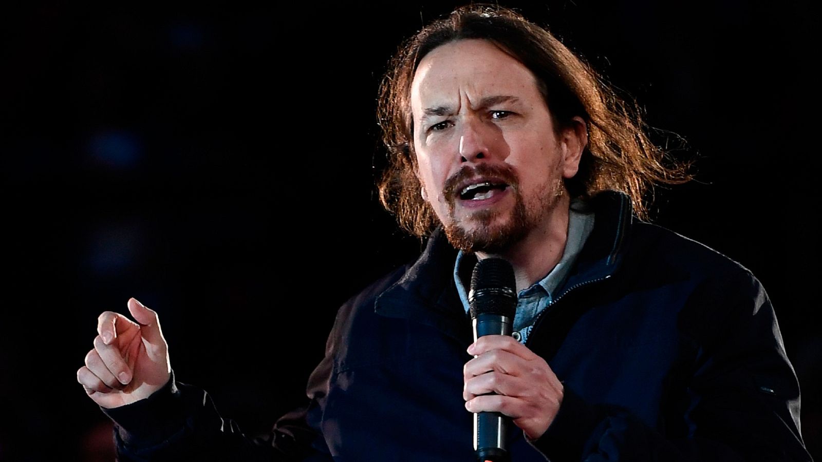 Iglesias lanza una pregunta a Carmena: ¿A quién va a votar en las elecciones generales?