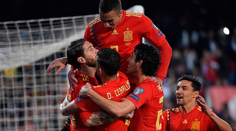 España supera a Noruega con oficio (2-1)