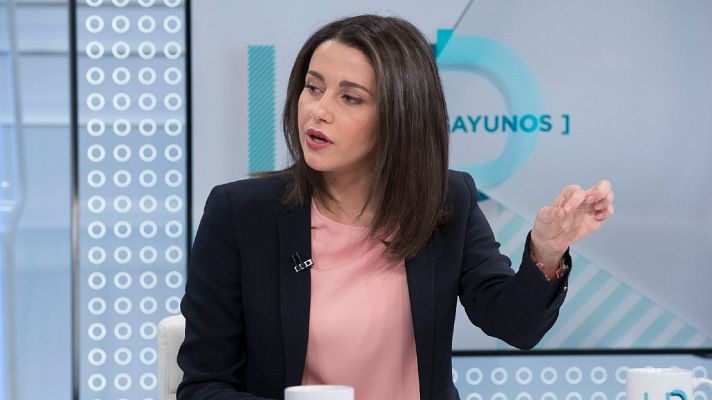 Arrimadas sobre pactos con los socialistas tras el 28-A: "Con este PSOE, ni a la vuelta de la esquina"