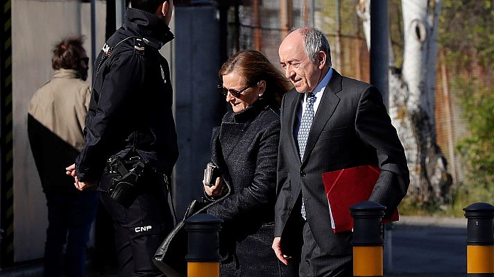 Telediario 1 - Fernández Ordóñez defiende el papel del Banco de España en Bankia