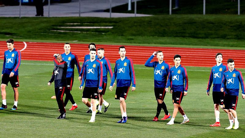 La selección española aterrizó en La Valeta, donde este martes disputa ante Malta el segundo partido de la fase de clasificación a la Eurocopa 2020, tras un vuelo plácido de dos horas de duración desde Valencia, donde Luis Enrique Martínez decidió ma