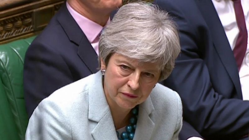 May aplaza la tercera votación sobre su acuerdo del 'Brexit'