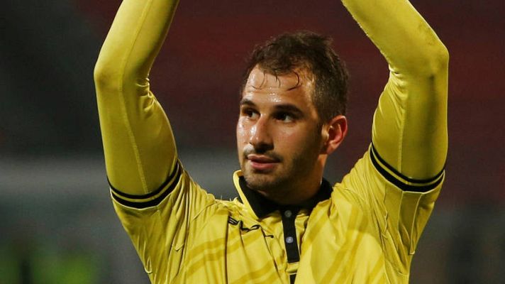 Telediario 1 - El 12-1 y la herencia de la portería, la historia detrás del Malta - España