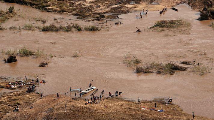 Miles de personas continúan aisladas en los alrededores de Beira diez días después del ciclón Idai