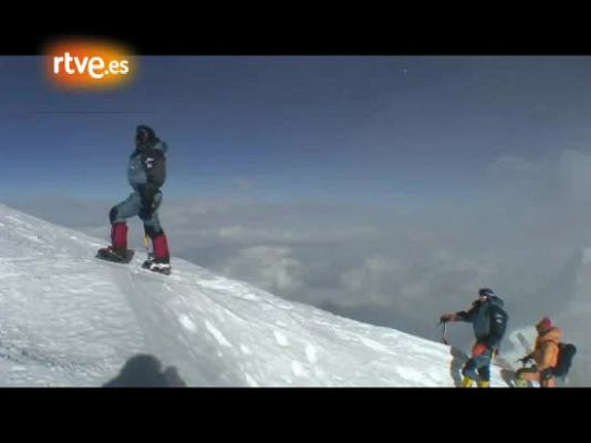 Al filo de lo imposible - Edurne llega a la cumbre