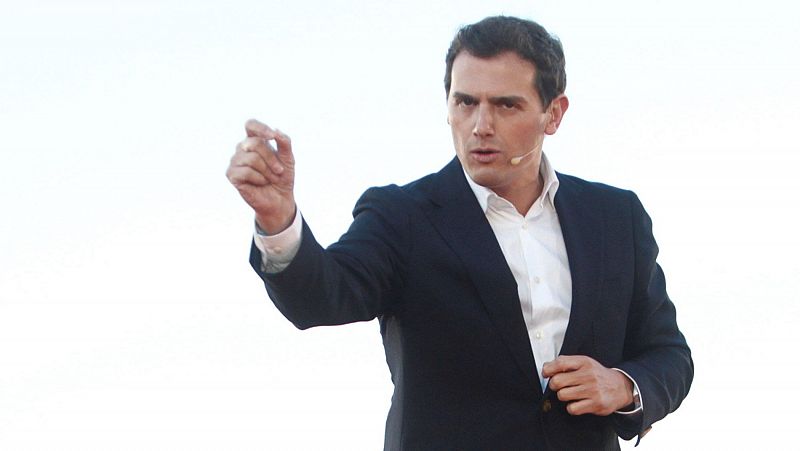Rivera propone al PP una coalición poselectoral para echar a Sánchez